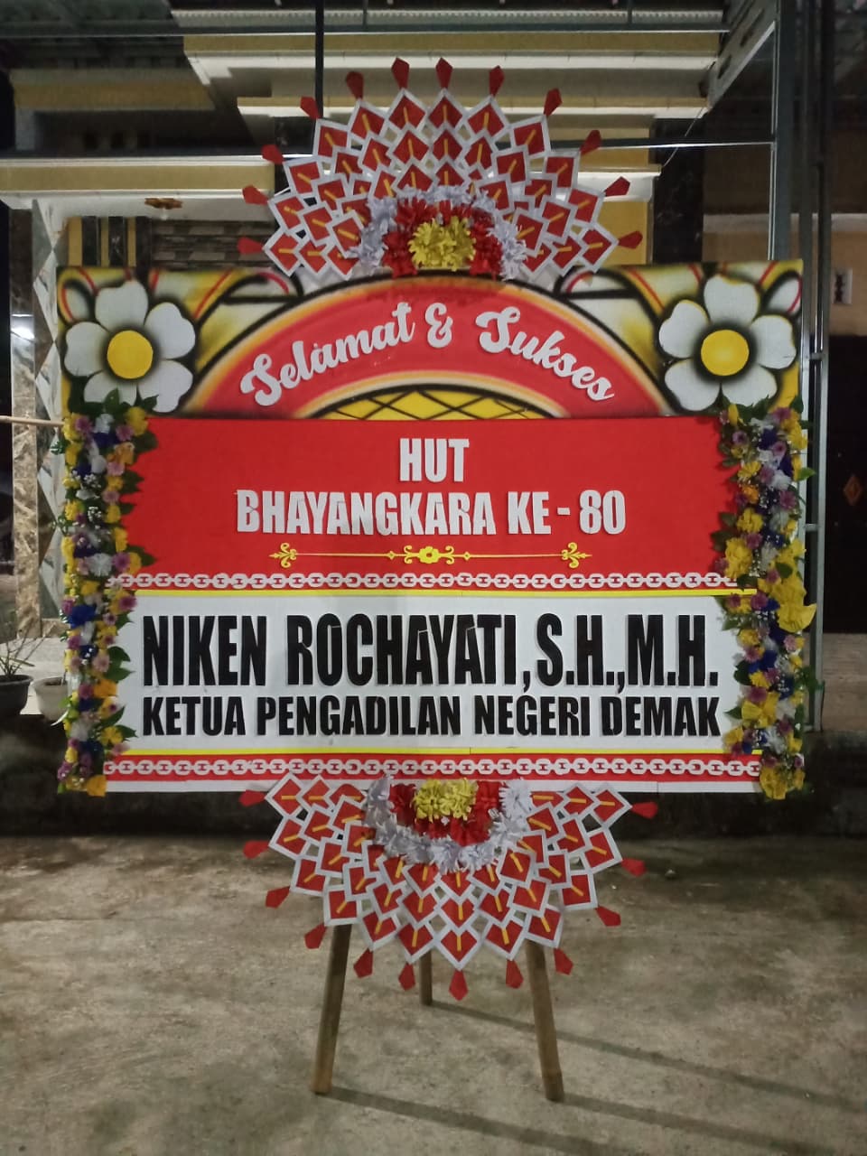 Karangan Bunga Demak